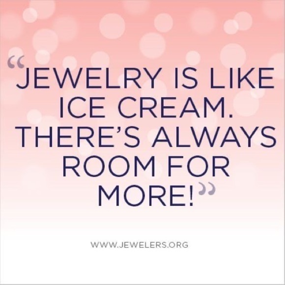 ⭐️🥂❤️SALE❤️⭐️🥂JEWELRY COLLECTION ❤️ - Picture 7 of 9